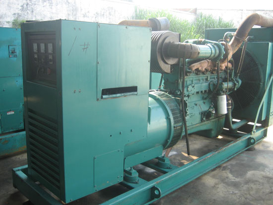 宽城租赁发电机- 发电机碳刷磨损的原因是什么